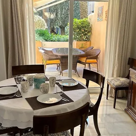 Holiday home Lovely 2 Bed Alcazaba House By Sea Rdr296 Estepona