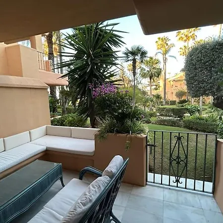 Lovely 2 Bed Alcazaba House By Sea Rdr296 Holiday home Estepona